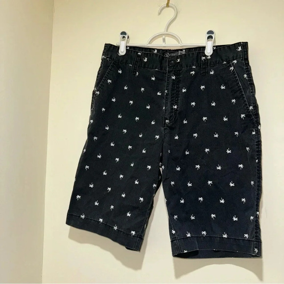 Men’s Retrofit Brand Casual Skater Black + White Palm Tree Print Shorts Size:32 - Picture 2 of 16